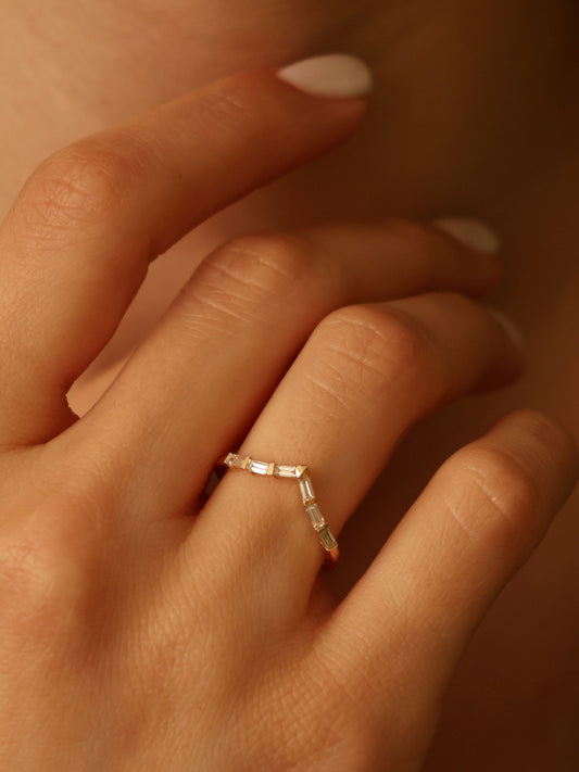 0.3 TCW Baguette CVD Diamond V-Shaped Wedding Band