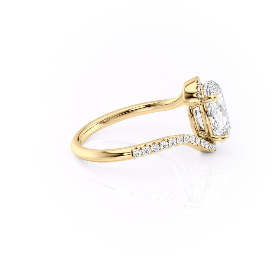 2.5 CT - 3.5 CT Oval Cut Pave Setting Moissanite Engagement Ring