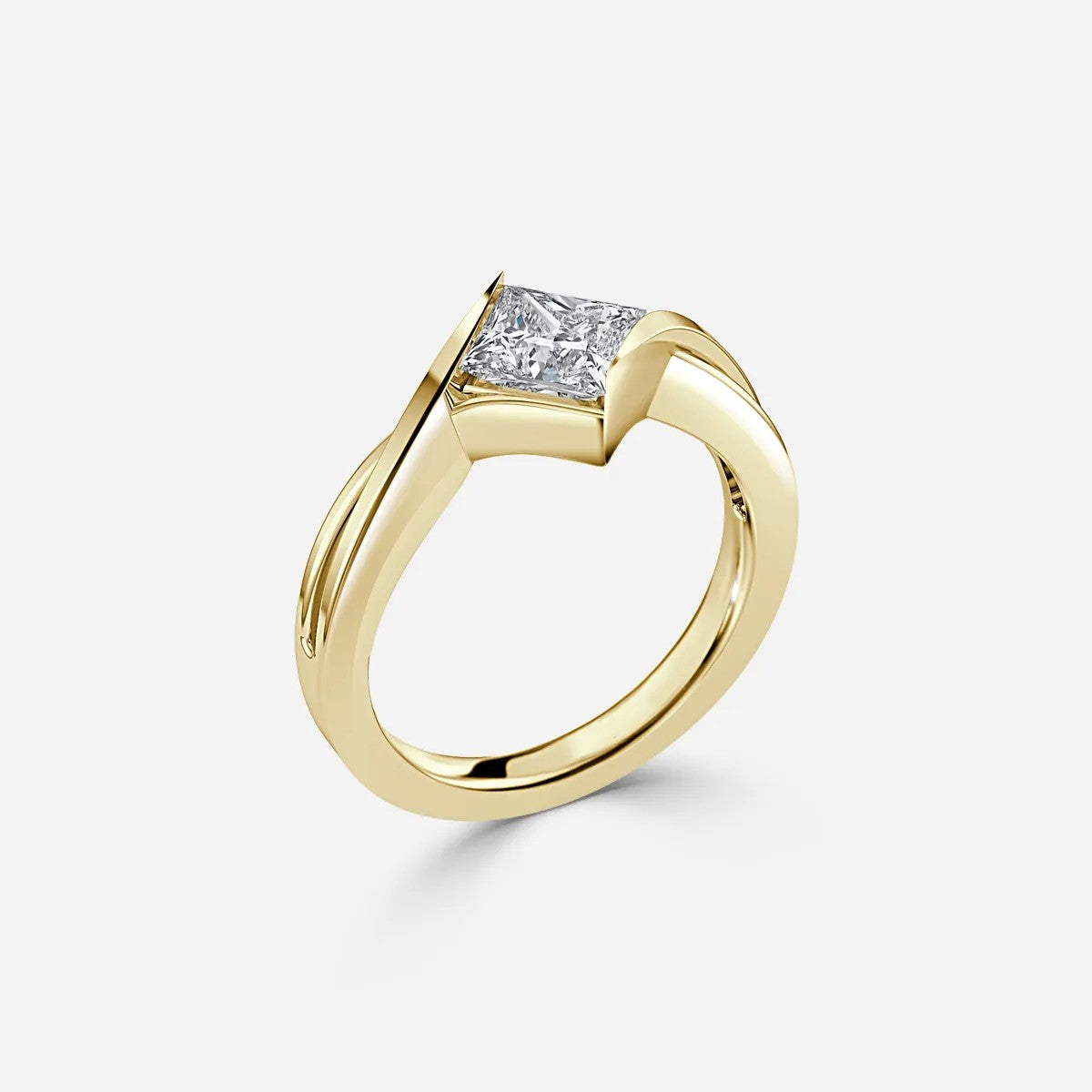 1 CT - 2 CT Princess Cut Entwined Setting Solitaire Moissanite Engagement Ring