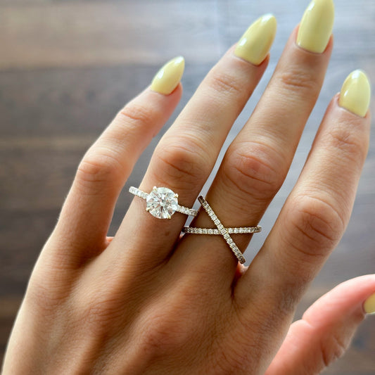 0.45 TCW Round CVD Diamond Pave X Shape Wedding Band