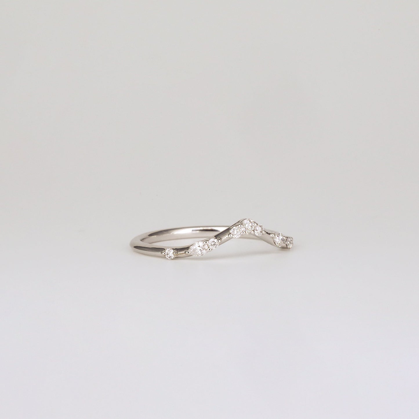 0.12 TCW Round & Pear CVD Diamond Curved Scattered Wedding Band