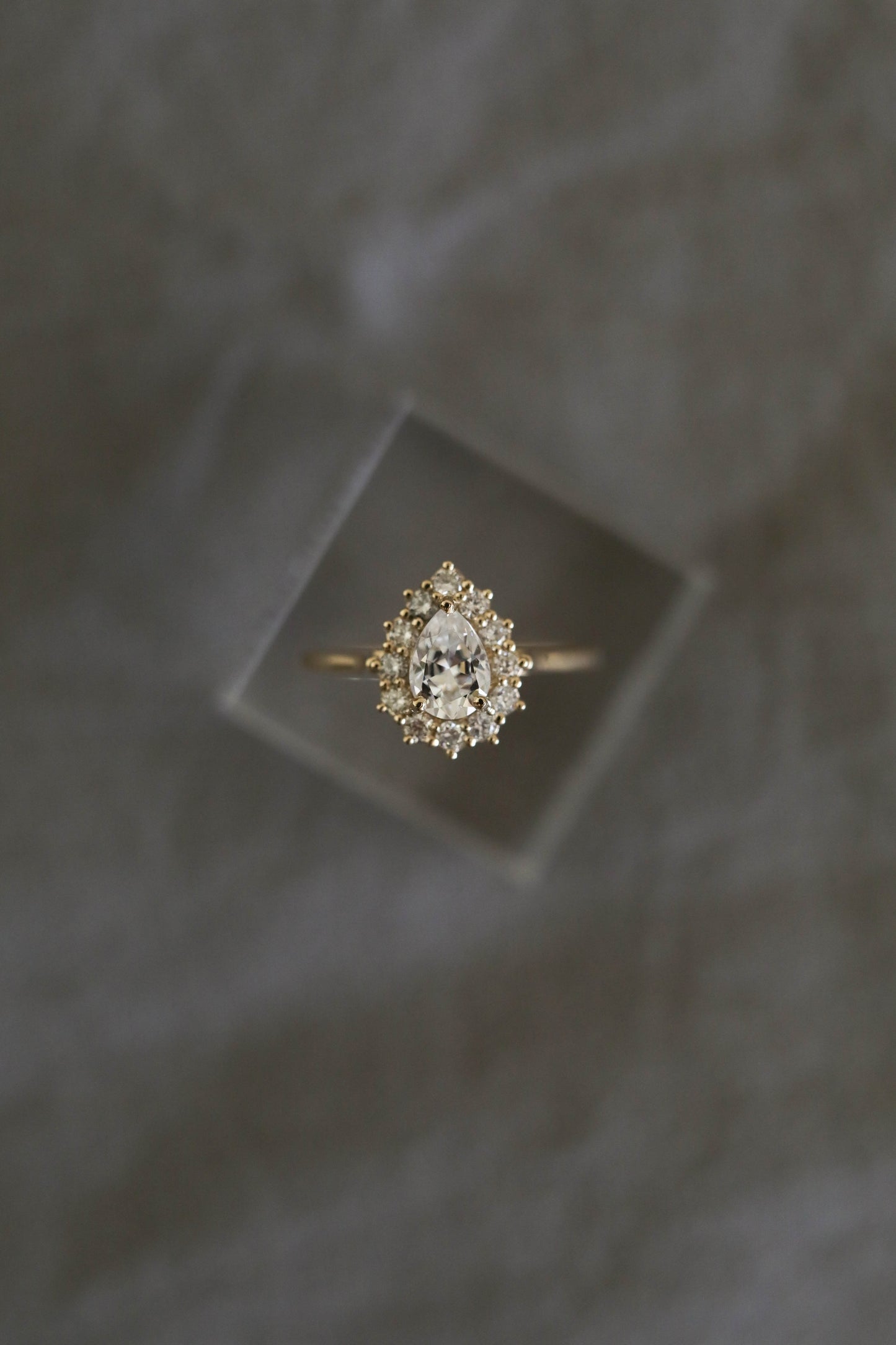 0.7 CT - 1.75 CT Pear Cut Lab grown Diamond Halo Engagement Ring