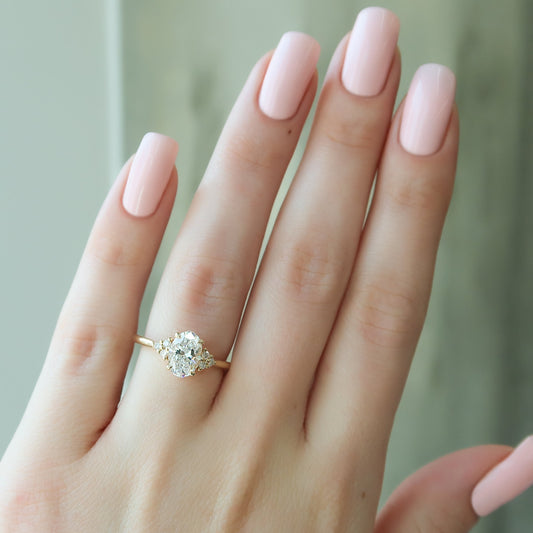 1.5 CT - 2.5 CT Oval Cut Cluster Moissanite Engagement Ring