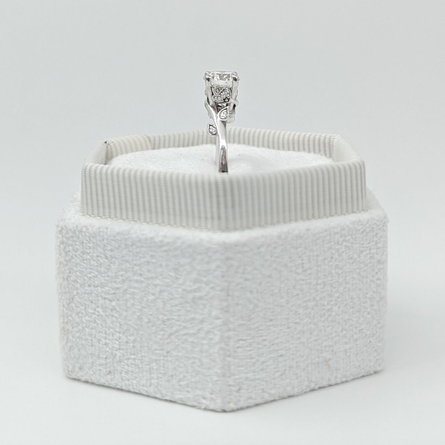 1 CT Round Cut Nature Inspired Moissanite Engagement Ring