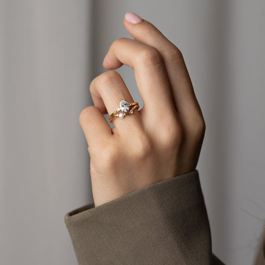 0.12 TCW Round CVD Diamond Curved Scattered Wedding Band