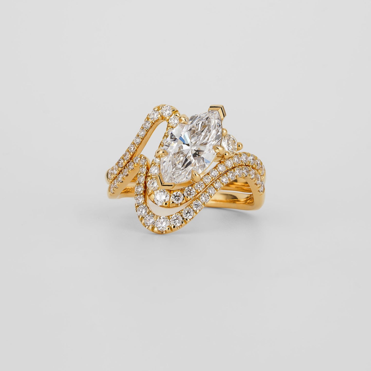 0.12 TCW Round CVD Diamond Curved Pave Wedding Band