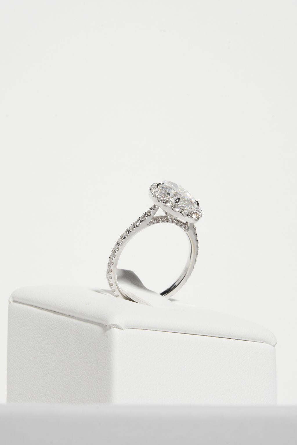 2.5 CT - 3.5 CT Marquise Cut Halo & Pave Moissanite Engagement Ring