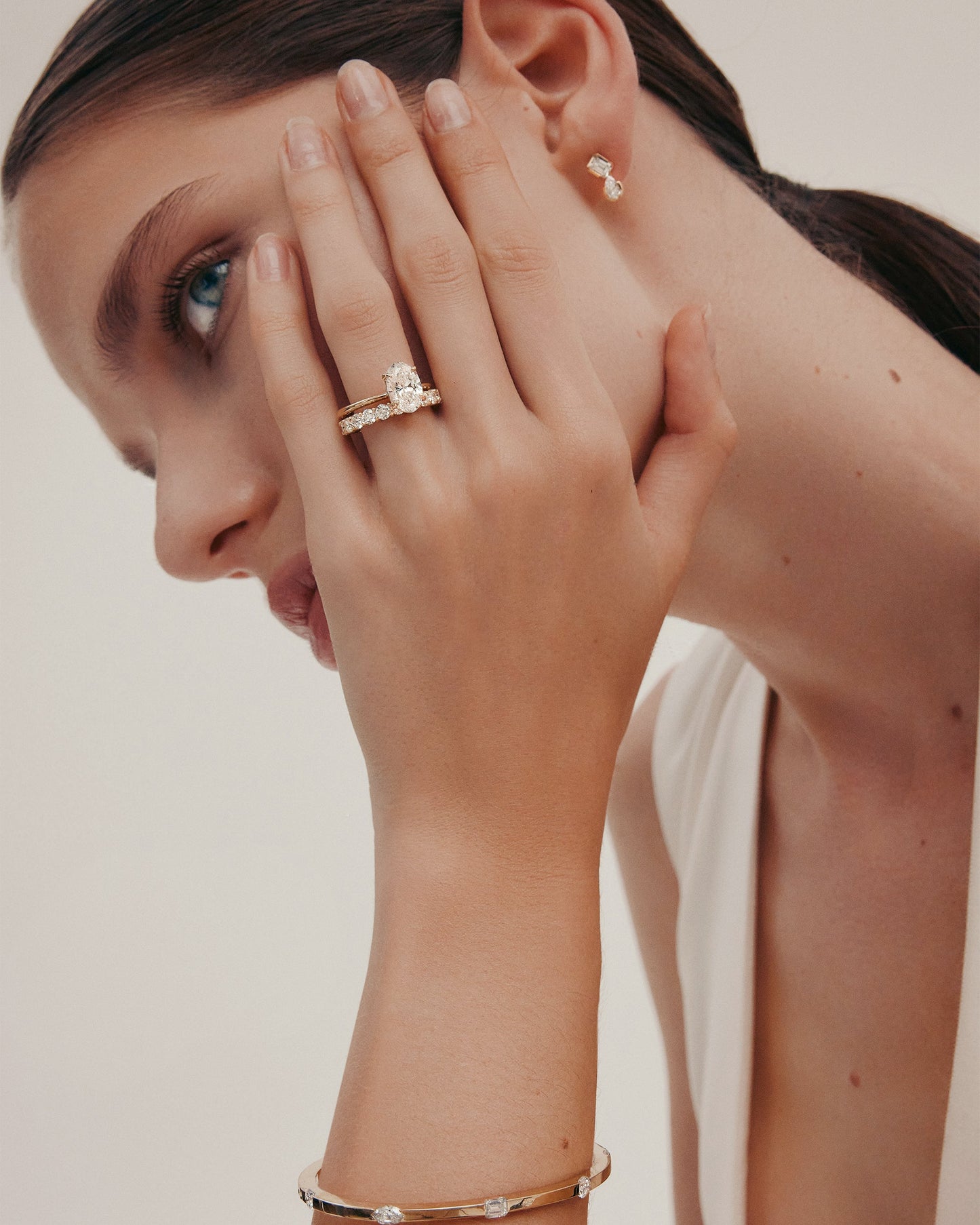 1.03 CT - 3.03 CT Oval Cut Lab grown Diamond Solitaire Engagement Ring