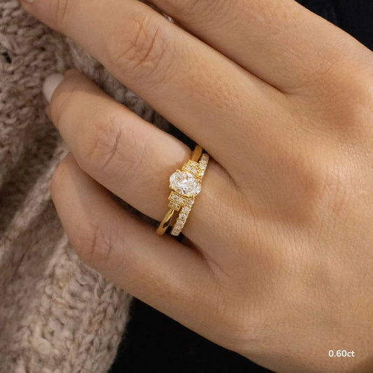 0.6 CT - 1.5 CT Oval Cut Milgrain Cluster Moissanite Engagement Ring