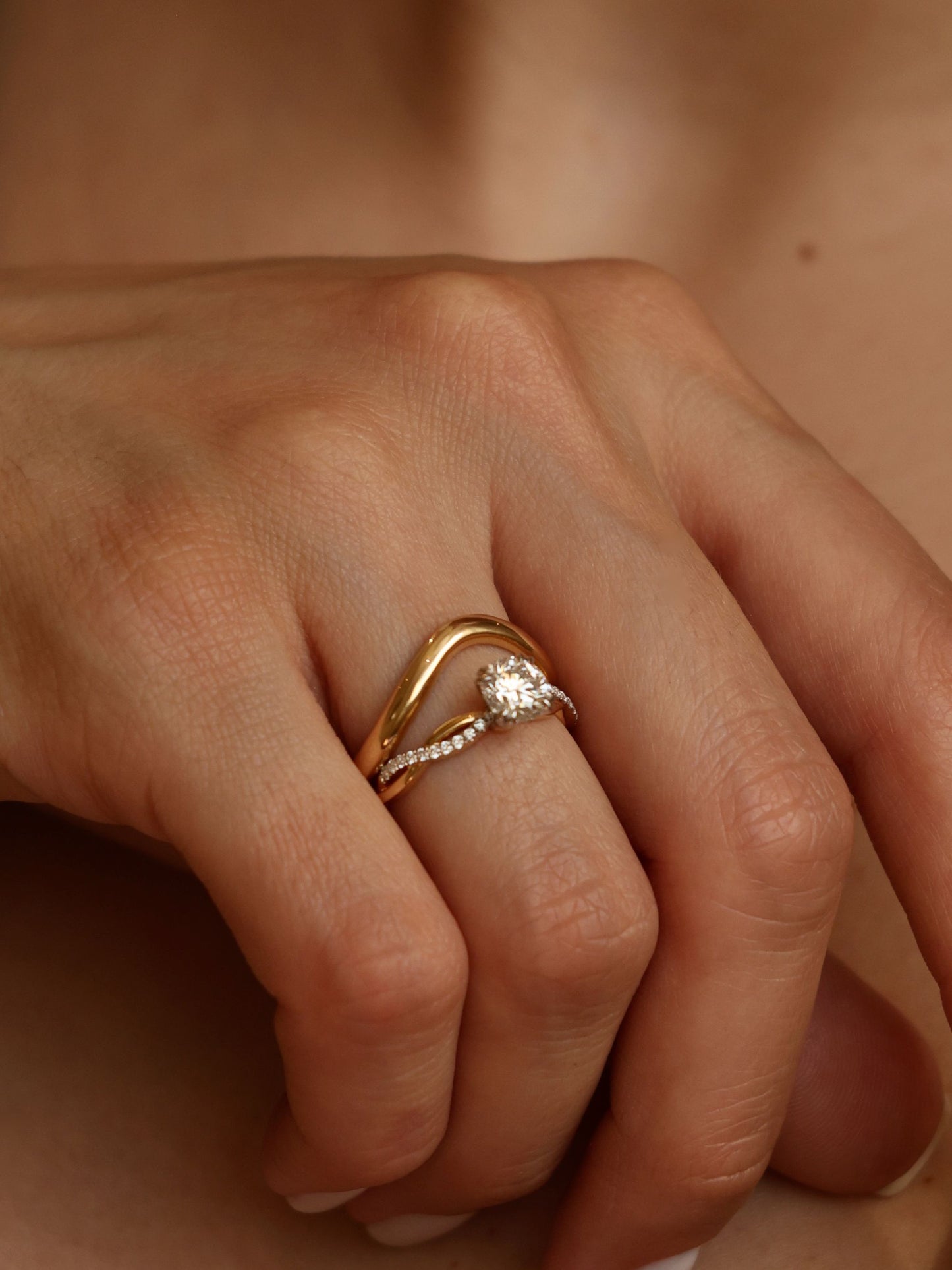 0.9 CT - 2.9 CT Round Cut Lab grown Diamond Twisted Pave Setting Engagement Ring