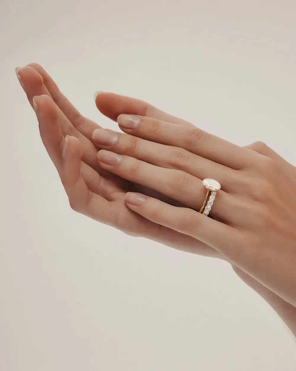 oval shaped diamond engagement rings