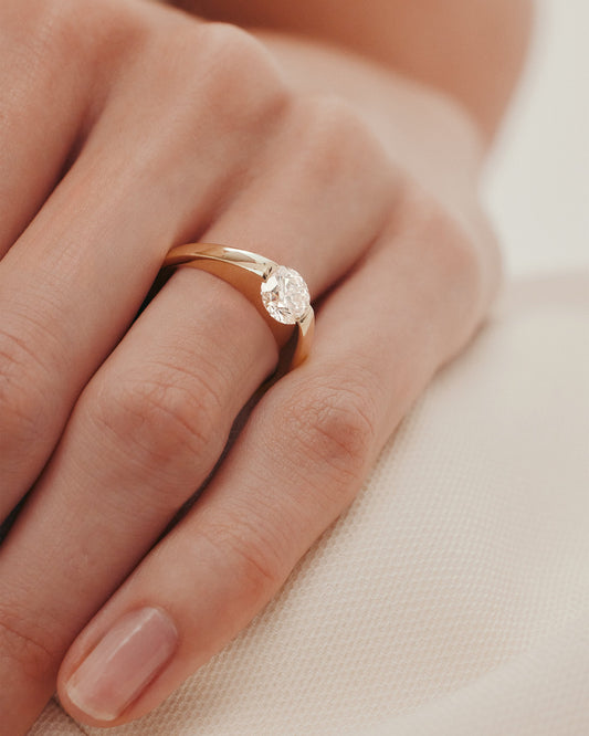 1 CT - 2 CT Round Cut Lab grown Diamond Tension Setting Solitaire Engagement Ring