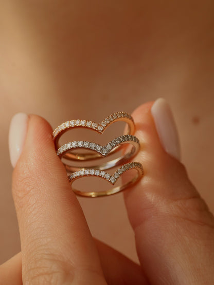 0.2 TCW Round CVD Diamond Pave V-Shaped Wedding Band