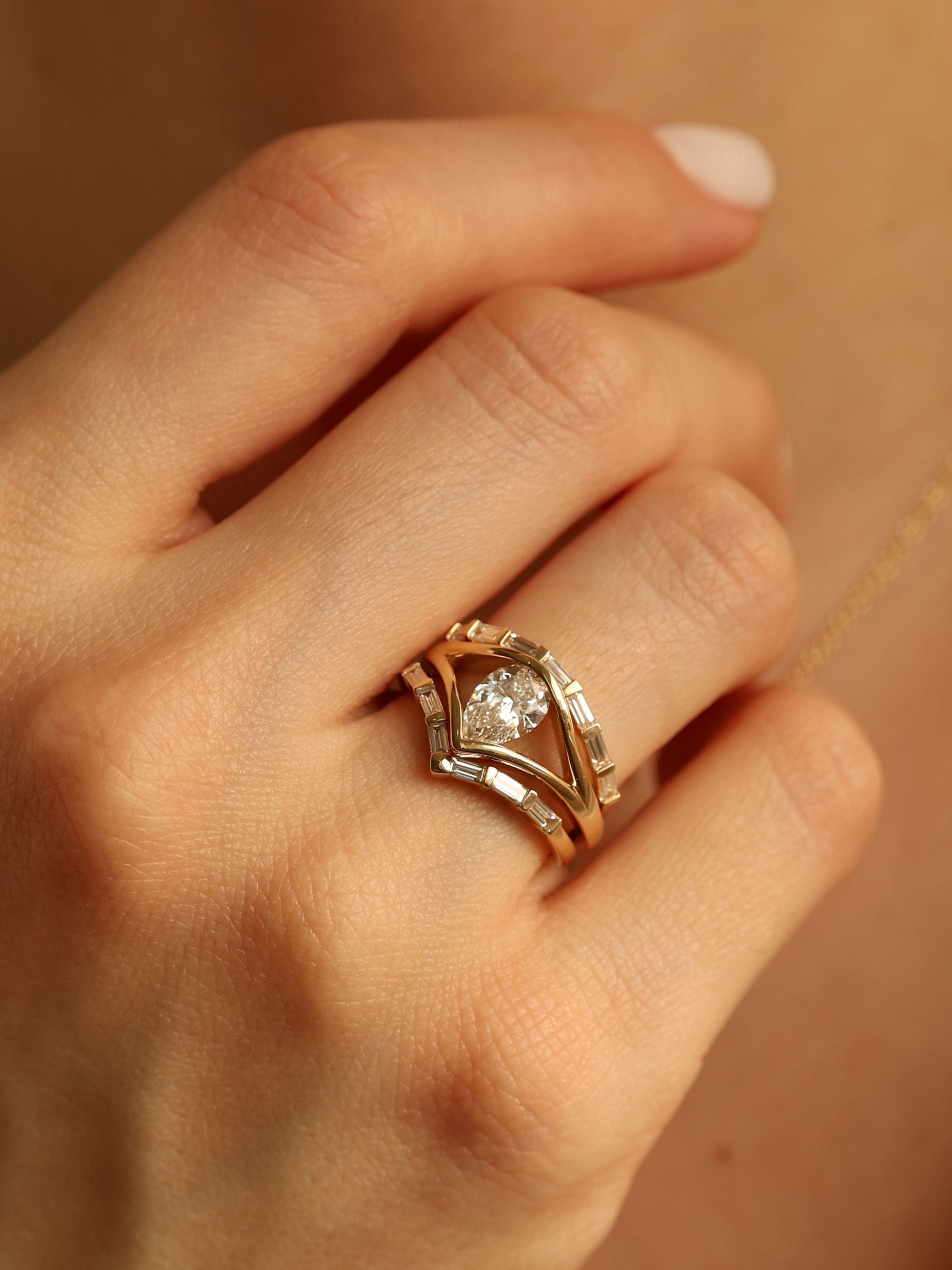 1 CT - 3 CT Pear Cut Lab grown Diamond Split Shank Solitaire Engagement Ring