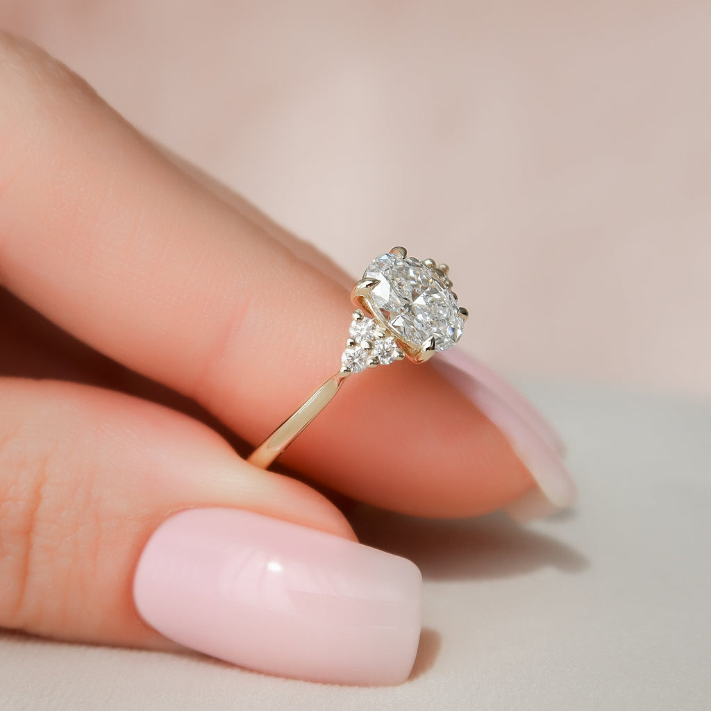 1.5 CT - 2.5 CT Oval Cut Cluster Moissanite Engagement Ring