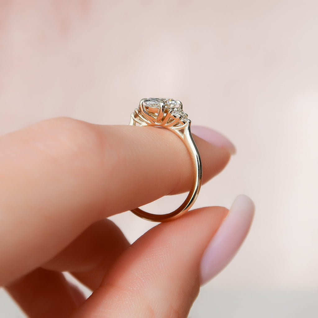 1.5 CT - 2.5 CT Oval Cut Cluster Moissanite Engagement Ring