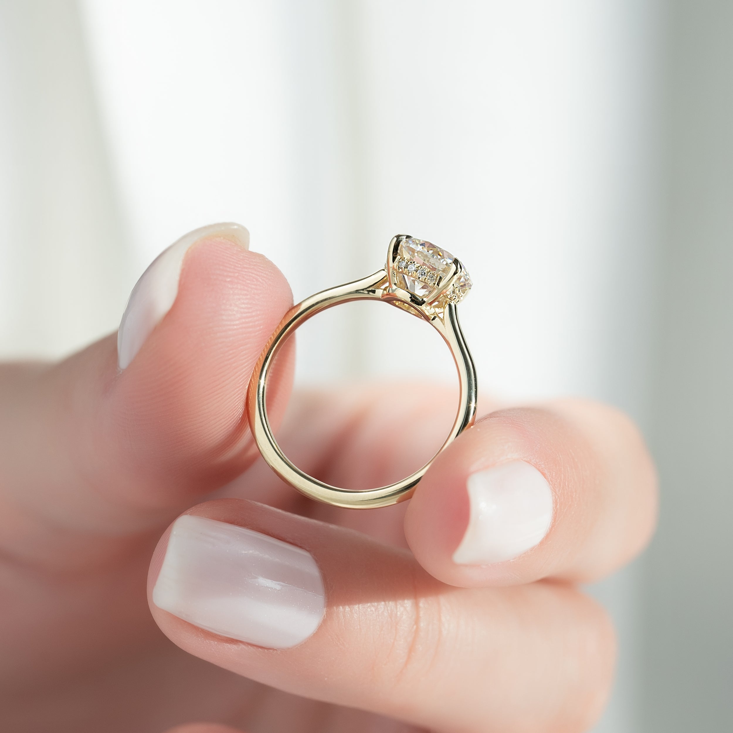 1.5 CT - 2 CT Round Cut Hidden Halo Moissanite Engagement Ring