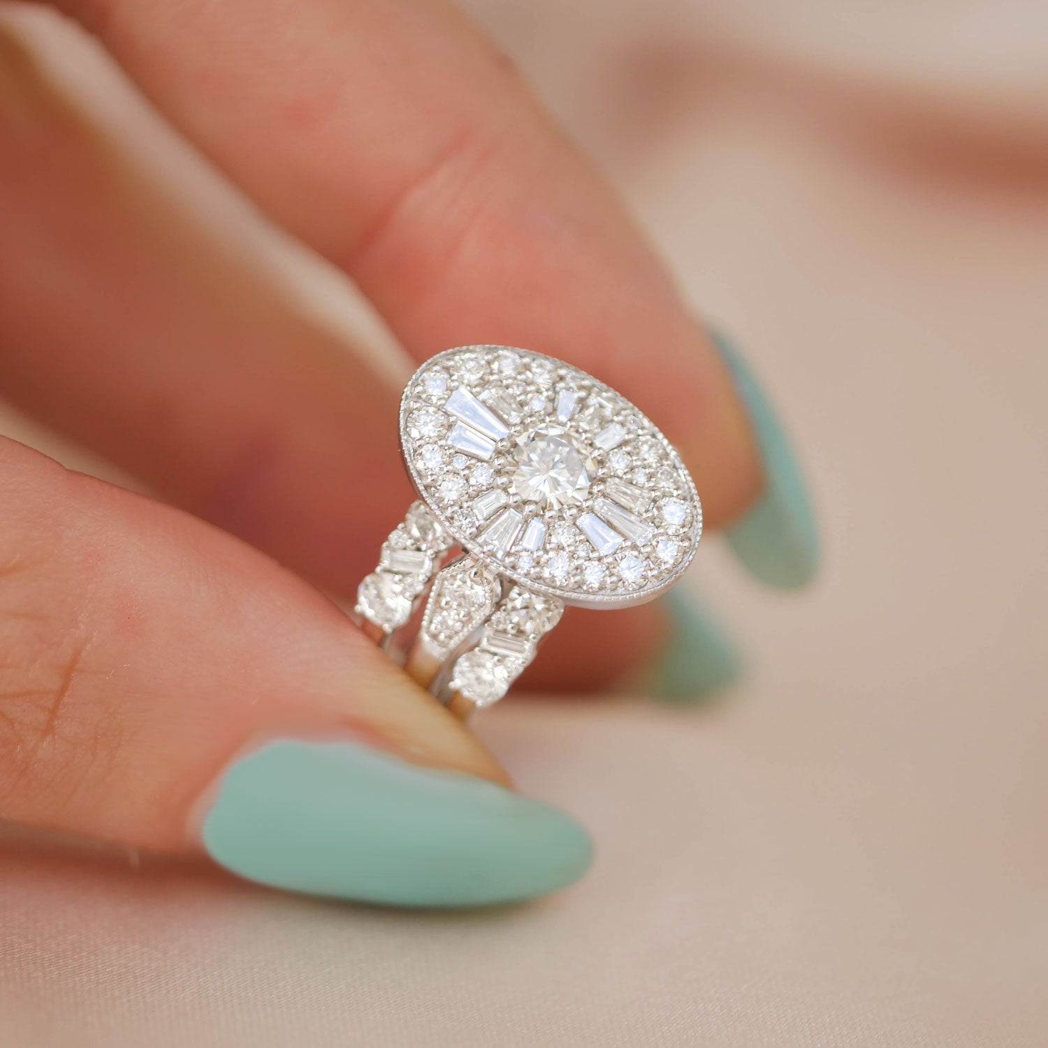 0.28 CT Round Cut Moissanite Oval Shape Mosaic Engagement Ring