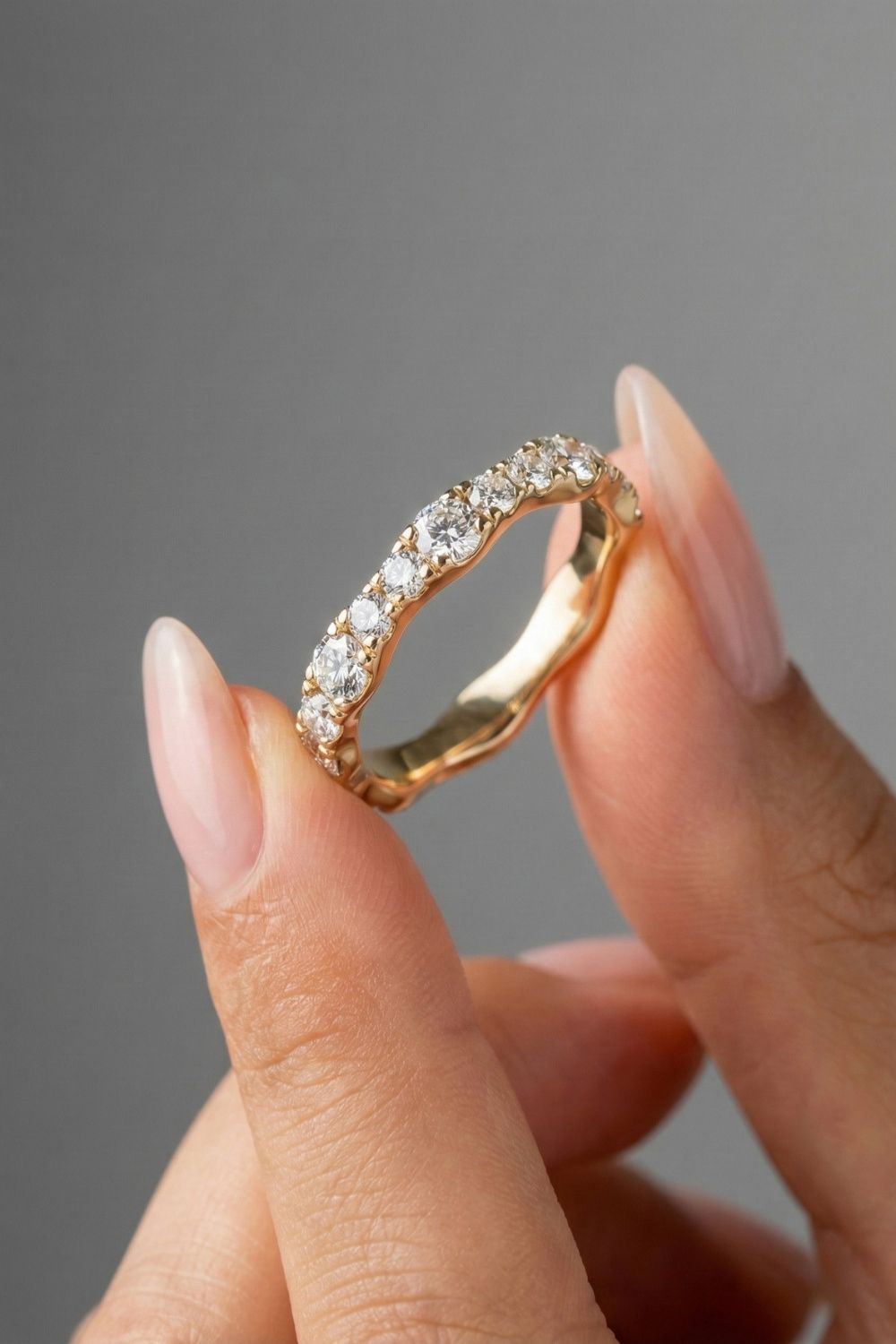 Round CVD Diamond Pave Ripple Wedding Band