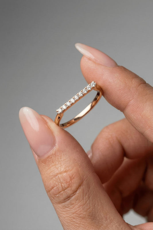 Round Moissanite Bar Wedding Band