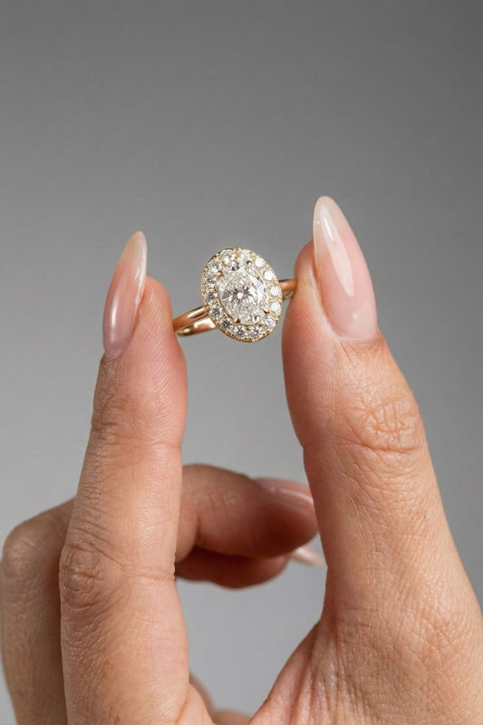1 CT - 2 CT Oval Cut Lab grown Diamond Halo Engagement Ring