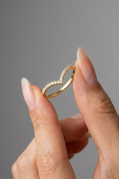 Round CVD Diamond Pave V-Shaped Wedding Band