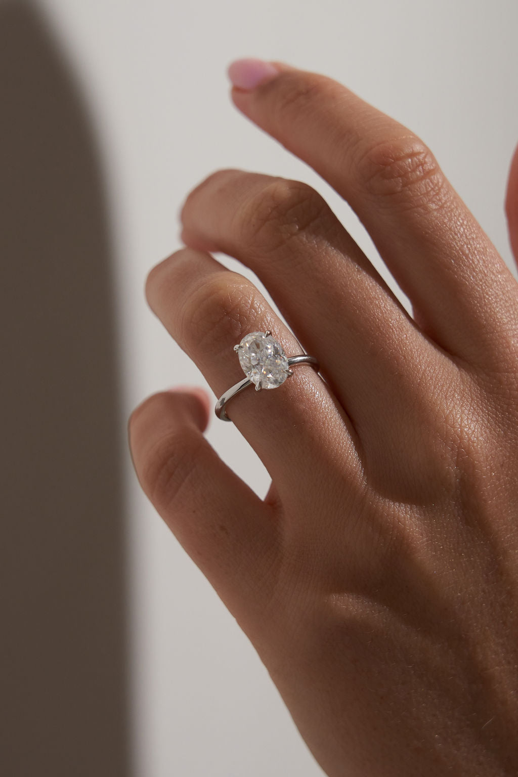 3.5 CT - 4.5 CT Oval Cut Solitaire Moissanite Engagement Ring