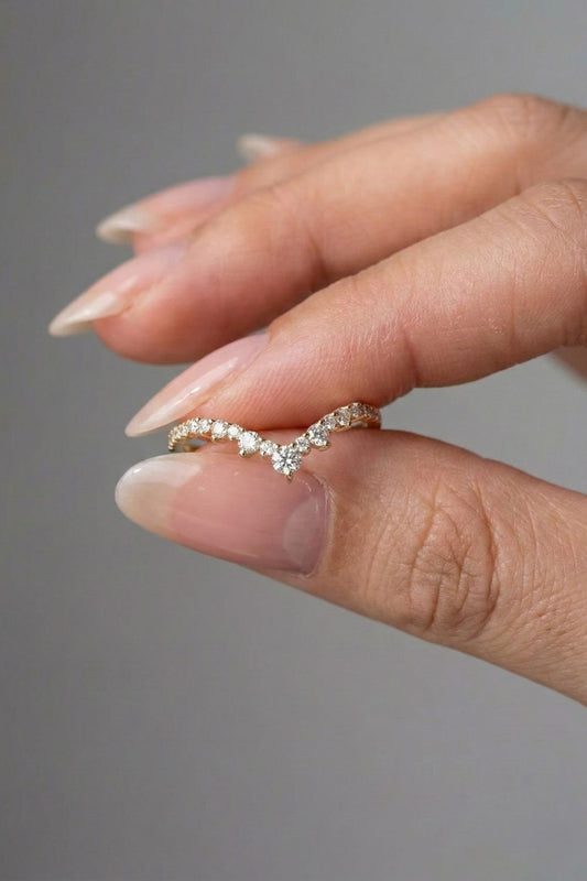 Round Moissanite V-Shape Pave Wedding Band