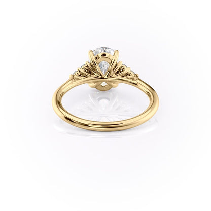 1.5 CT - 2.5 CT Oval Cut Cluster Moissanite Engagement Ring