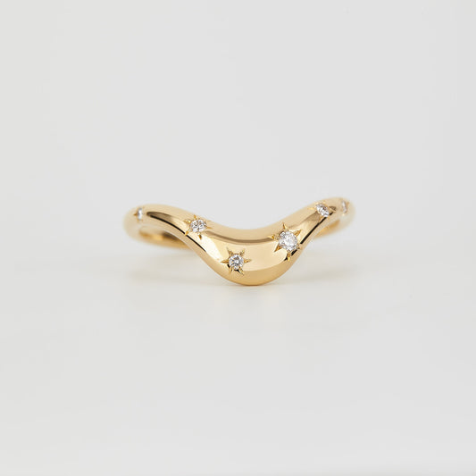 0.13 TCW Round CVD Diamond Curved Flush Set Wedding Band