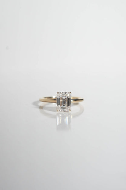 1 CT - 2 CT Emerald Cut Solitaire Moissanite Engagement Ring