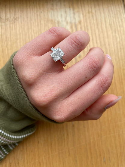 2 CT Radiant Cut Three Stone Moissanite Engagement Ring