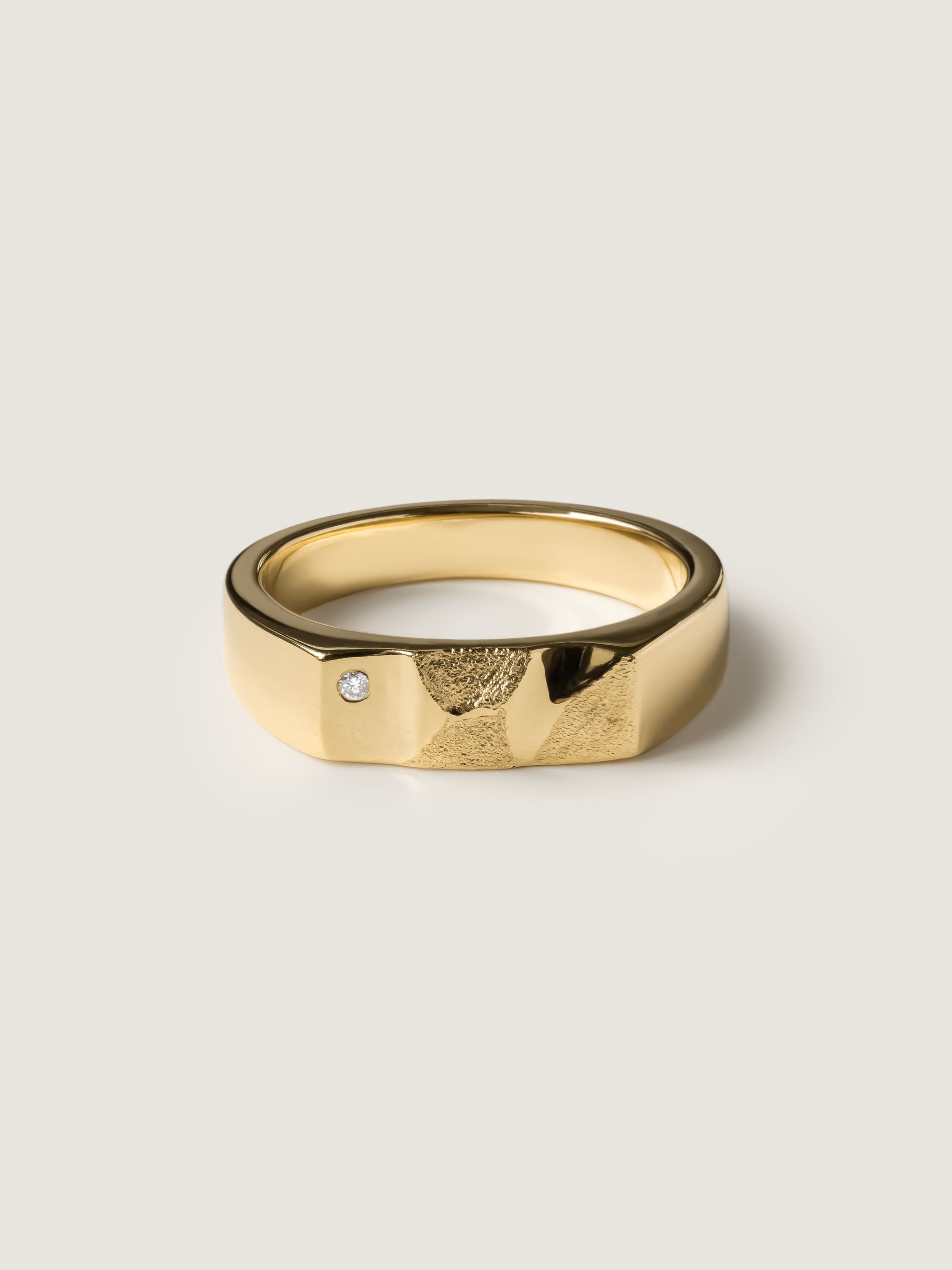0.05 TCW Round CVD Diamond Signet Wedding Band For Men