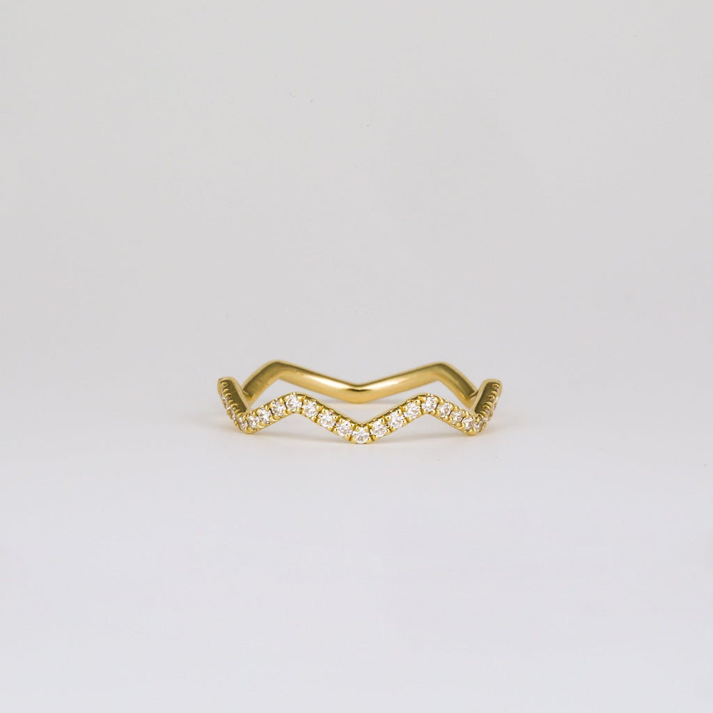 0.44 TCW Round CVD Diamond Zig-Zag Dot Wedding Band