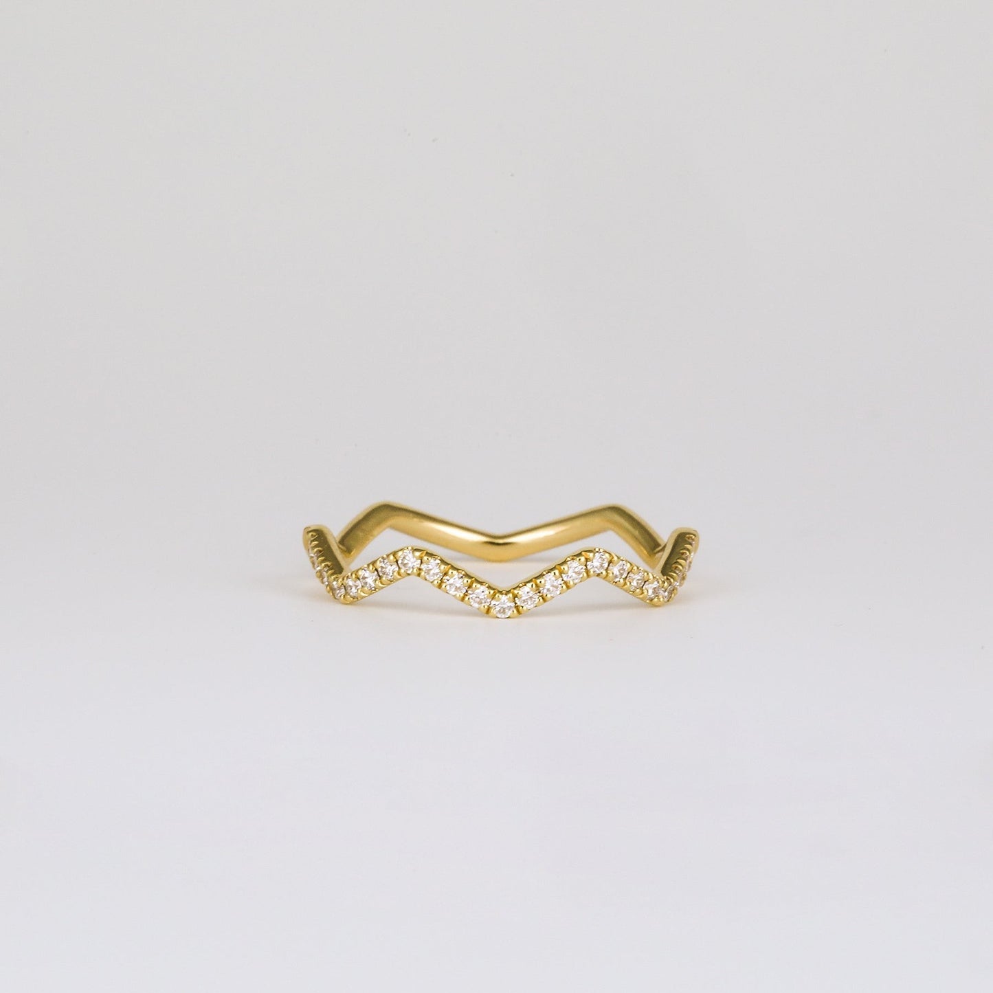 0.44 TCW Round CVD Diamond Zig-Zag Dot Wedding Band