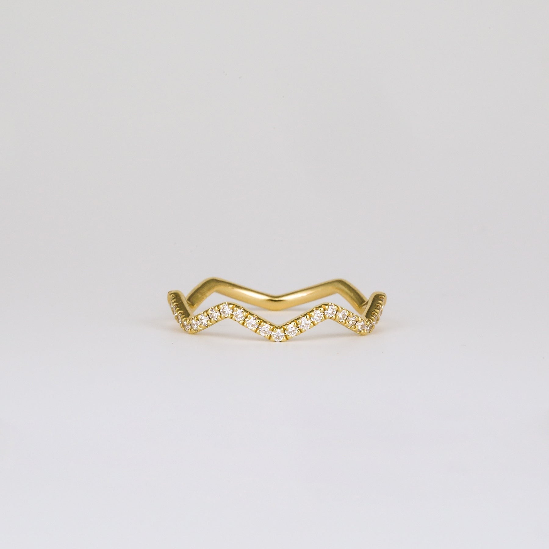0.44 TCW Round CVD Diamond Zig-Zag Dot Wedding Band