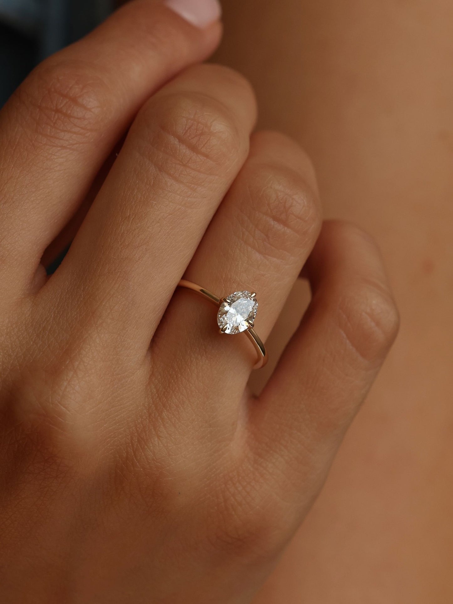 1 CT - 3 CT Oval Cut Lab grown Diamond Solitaire Engagement Ring