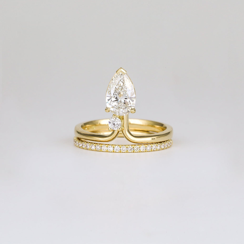 1.06 CT - 3.06 CT Pear Cut Lab grown Diamond Side Stone Unique Engagement Ring