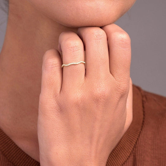 0.14 TCW Round Moissanite Zig Zag Wedding Band