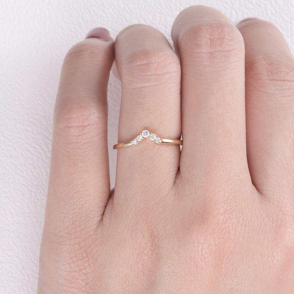 0.1 TCW Round Moissanite V-Shape Pave Wedding Band