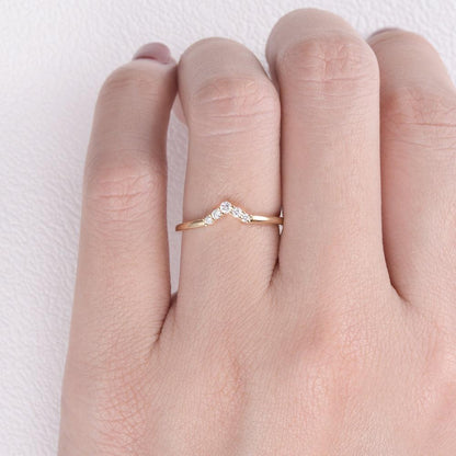 0.1 TCW Round Moissanite V-Shape Pave Wedding Band