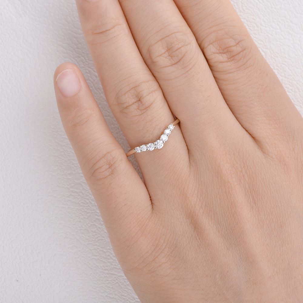 0.2 TCW Round Moissanite Curved Pave Wedding Band