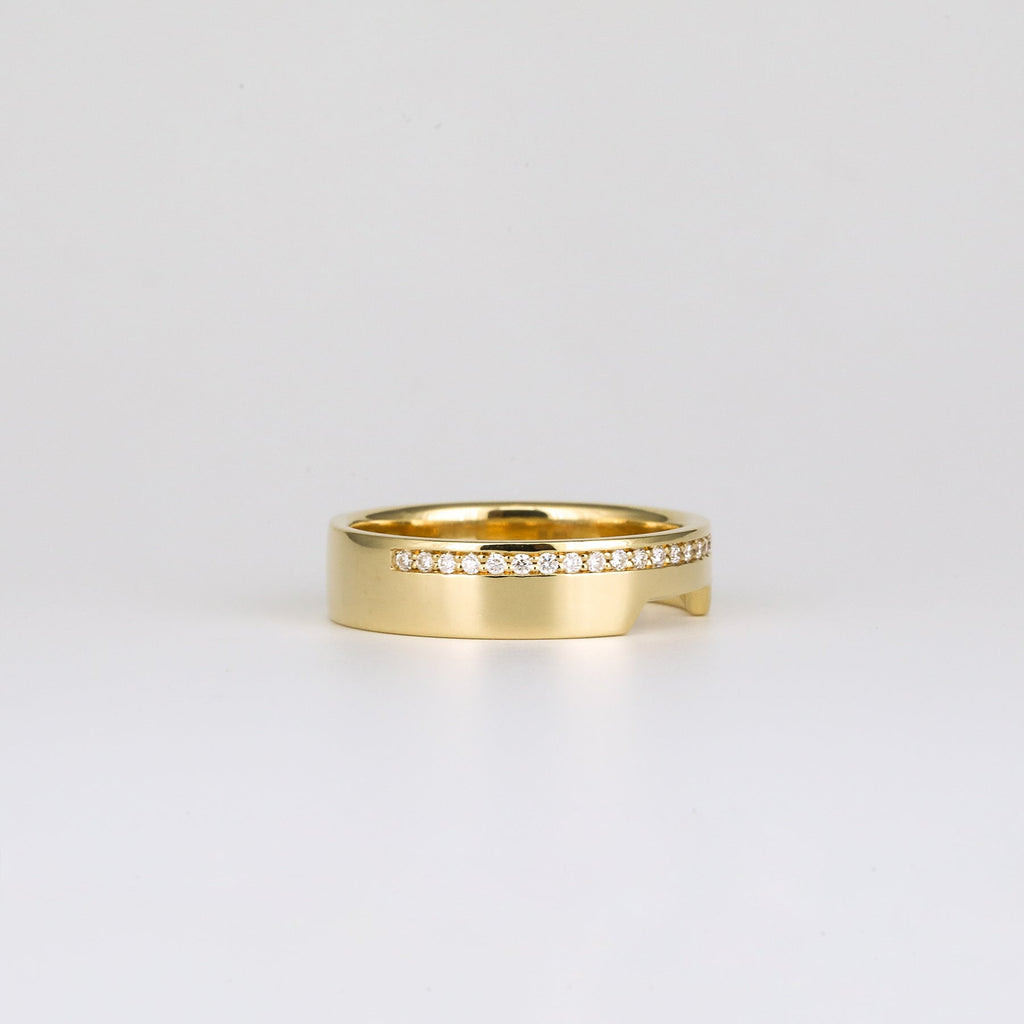 0.09 TCW Round CVD Diamond Contour Wedding Band