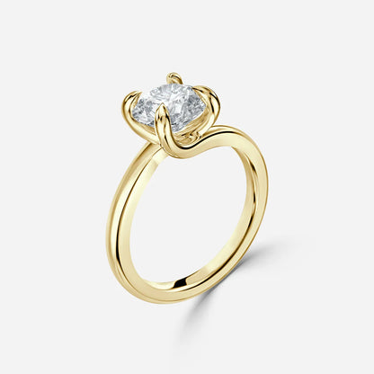 2 CT - 3 CT Round Cut Solitaire Style Moissanite Engagement Ring