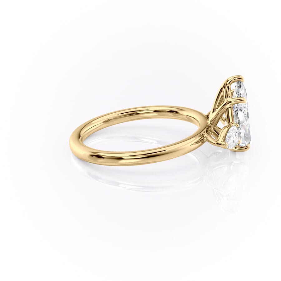 2 CT - 3 CT Pear Cut Three Stone Moissanite Engagement Ring