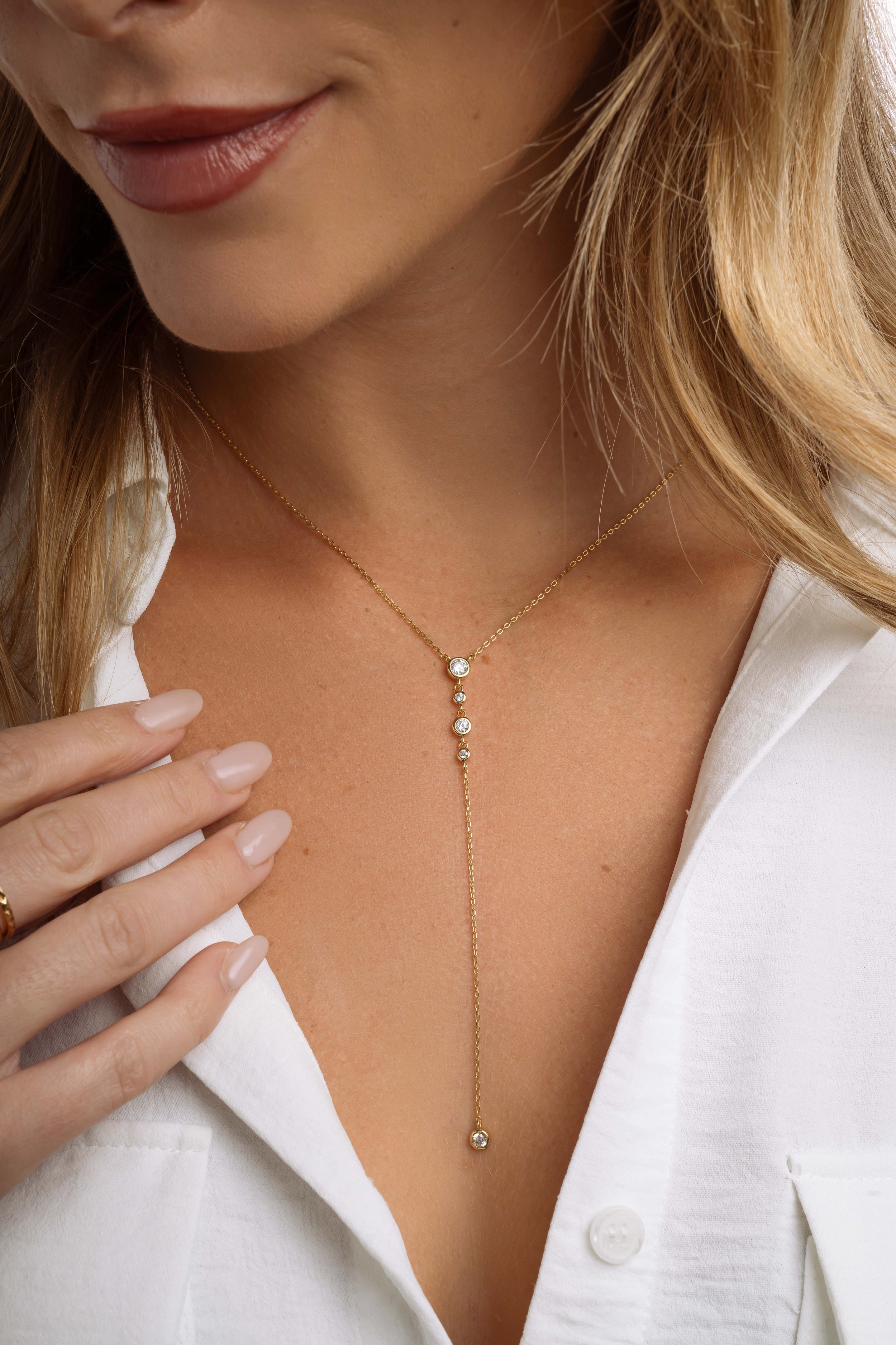 0.3 CT Round Moissanite Diamond Bezel Lariat Necklace