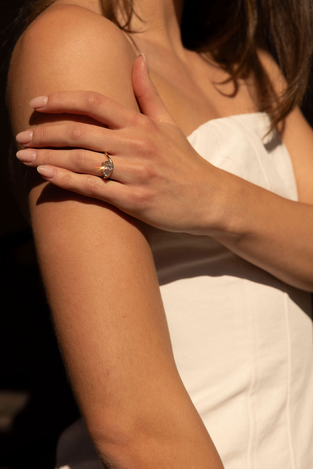 1 CT - 2 CT Pear Cut Curved Solitaire Moissanite Engagement Ring