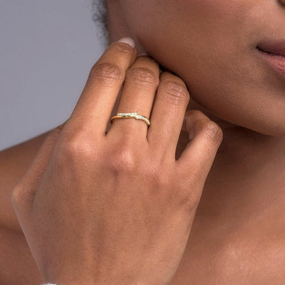 0.09 TCW Round Moissanite Twisted Wedding Band