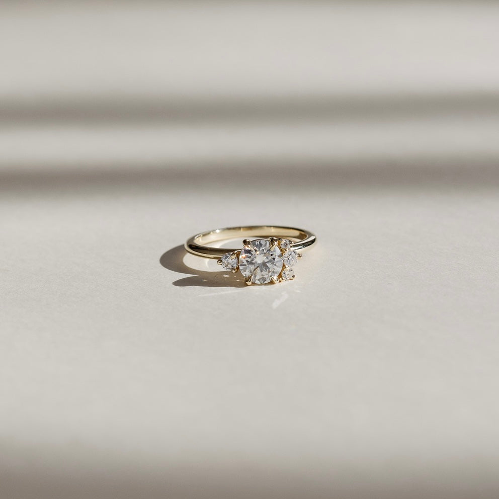 1 CT - 2 CT Round Cut Cluster Moissanite Engagement Ring