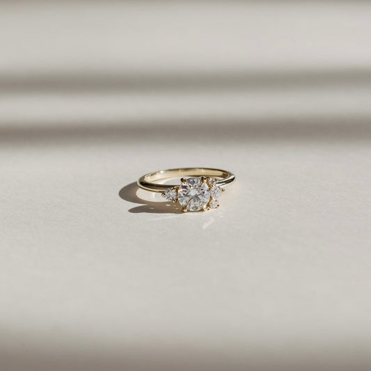 1 CT - 2 CT Round Cut Cluster Moissanite Engagement Ring